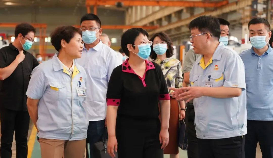 寶雞市政協(xié)主席劉榮賢專題調(diào)研寶雞機(jī)床、秦川格蘭德