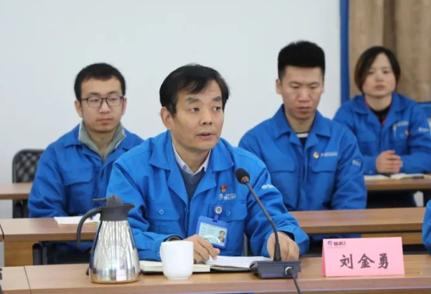 【群團(tuán)工作】秦川機(jī)床本部團(tuán)委組織召開(kāi)“話(huà)青春?談奮進(jìn)?勇?lián)?dāng)”青年職工座談會(huì)